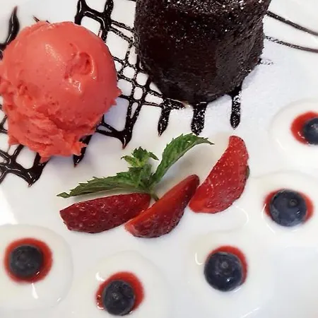 Bed and breakfast Weingut Albert, Familie Cramer 3*