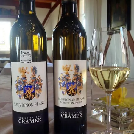 Weingut Albert, Familie Cramer Bed and breakfast 3*