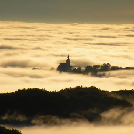 Weingut Albert, Familie Cramer 3*