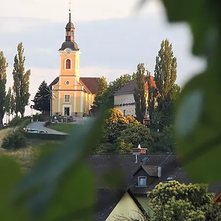 ベッド・アンド・ブレックファスト Weingut Albert, Familie Cramer