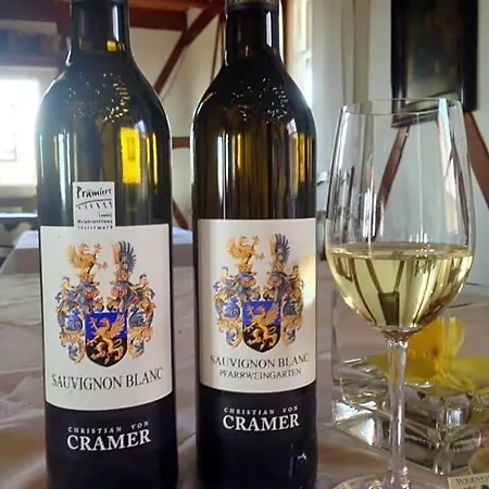 ベッド・アンド・ブレックファスト Weingut Albert, Familie Cramer