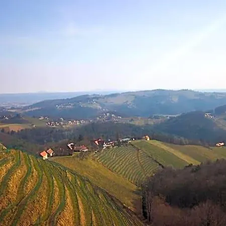 Weingut Albert, Familie Cramer 3*