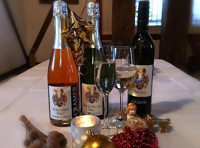 Weingut Albert, Familie Cramer Oda ve Kahvaltı 3*