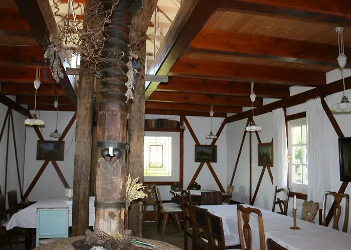 Weingut Albert, Familie Cramer Oda ve Kahvaltı 3*