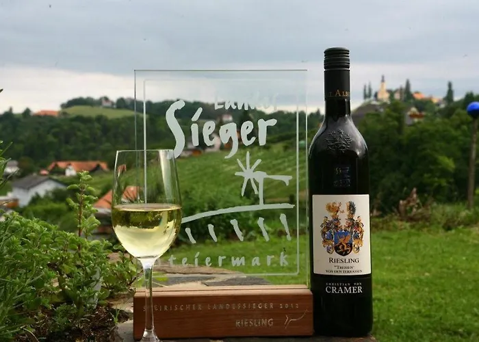 Weingut Albert, Familie Cramer 3*